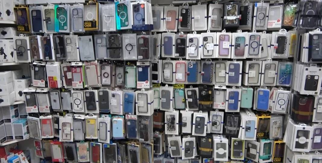 Cep telefonu kılıfıyla sakın bunu yapmayın! İnsan sağlığını tehdit ediyor, allı pullu renklere kanmayın 3